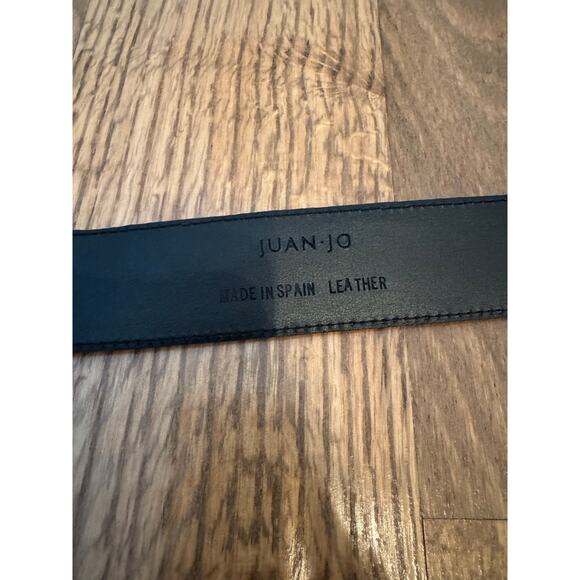 JUAN JO Black Leather Silver Buckle Belt - Picture 3 of 4